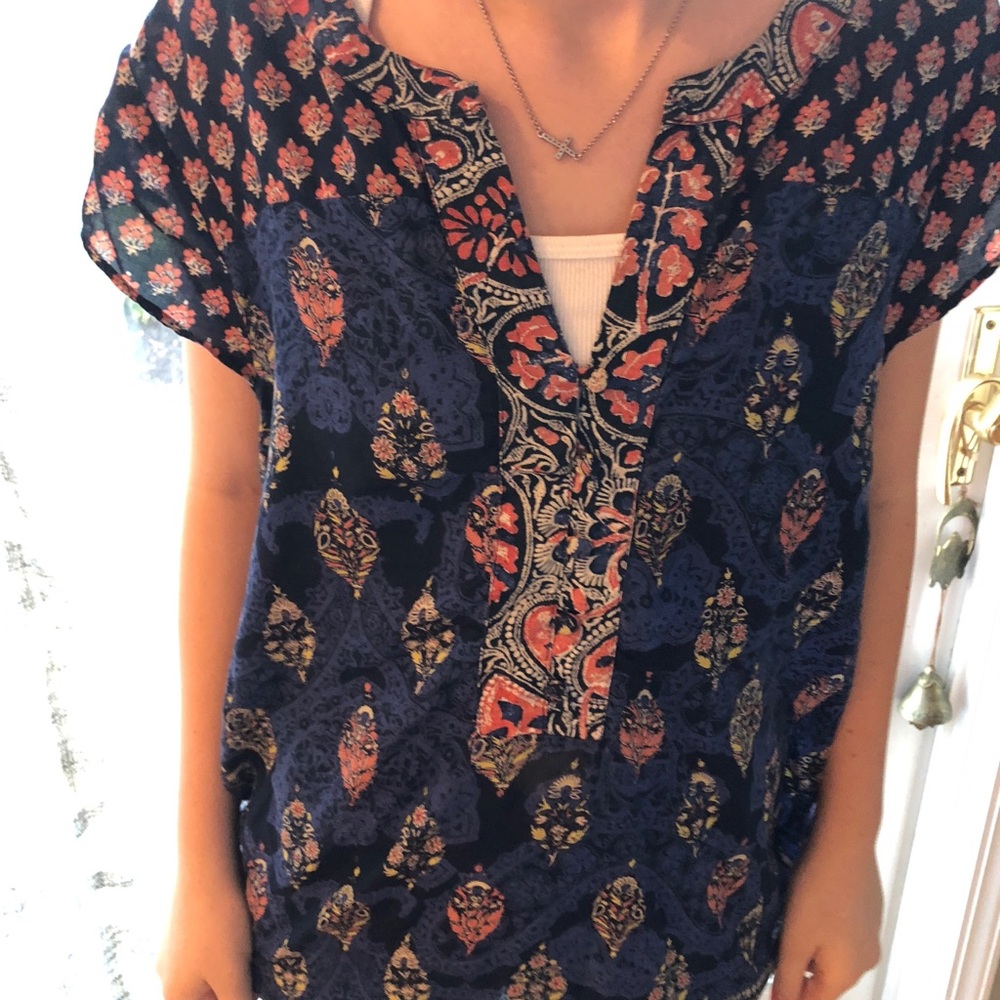 Lucky brand T shirt light material good condition